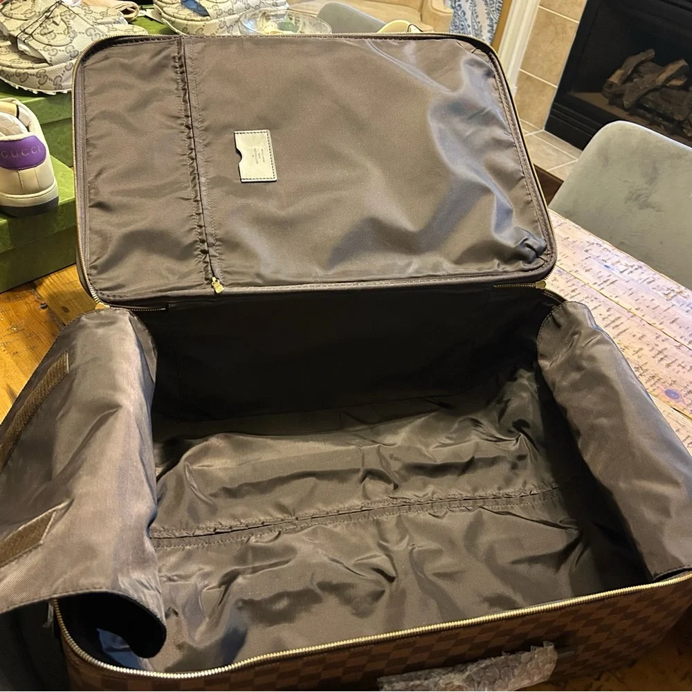 Louis Vuitton Damier Ebene Checkerboard Carry-On - Brown